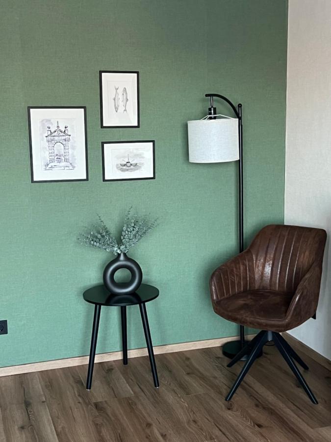 Gemuetliches Studio Im Stadtkern Mit Kanalblick Emden Eksteriør billede